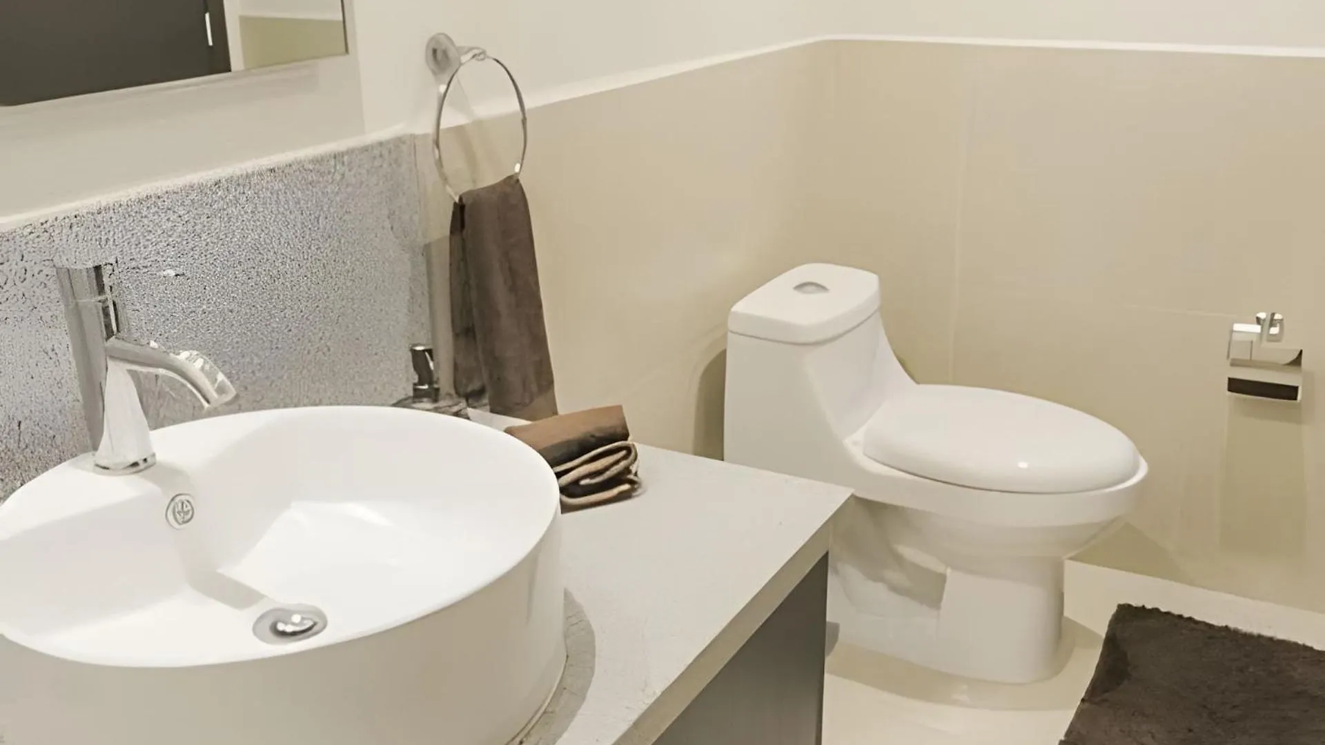Exquisite Oceanfront Condo Outstanding Experience! プエルトバラータ メキシコ